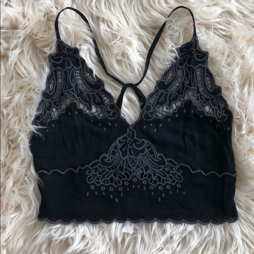 SOLD! Free People black & grey crop. NWT! - Picture 1 of 5